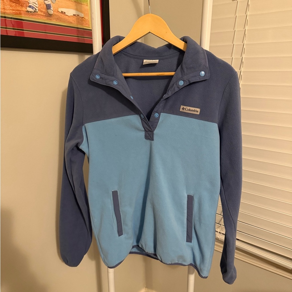 Columbia Two-Tone Blue Zip-Up Sweater